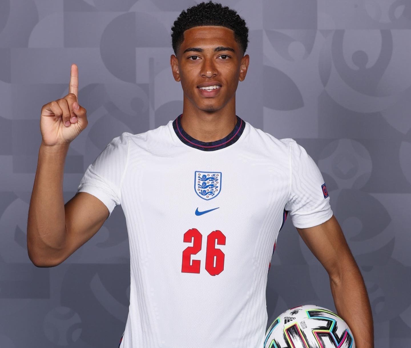 球技进步的姆巴佩，会是未来足坛值得期待的球星（姆巴佩球技精进，未来足坛最值得期待的球星）