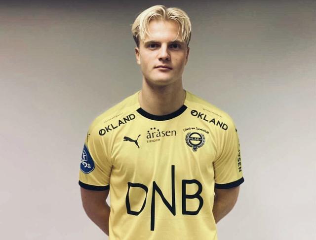 记者：罗马可能向佩7提供降薪合同，迪巴拉的续约要复杂得多（记者：罗马或与佩7降薪续约，迪巴拉续约更棘手）