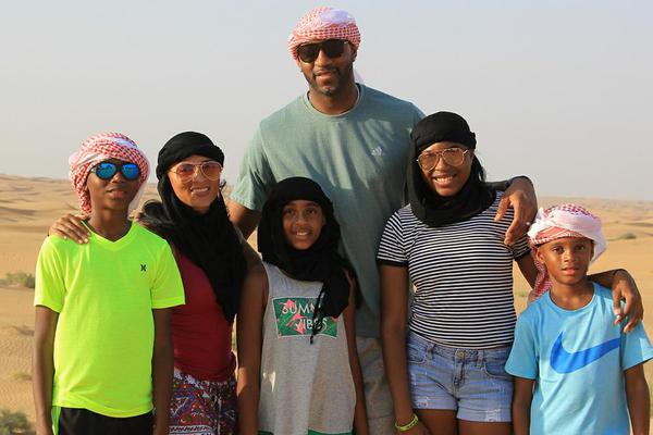 重回巅峰？内马尔17分钟戴帽助桑托斯赢球，赛后透露自己未来去向（内马尔17分钟戴帽助桑托斯取胜，赛后自曝下一站：重返巅峰在路上？）