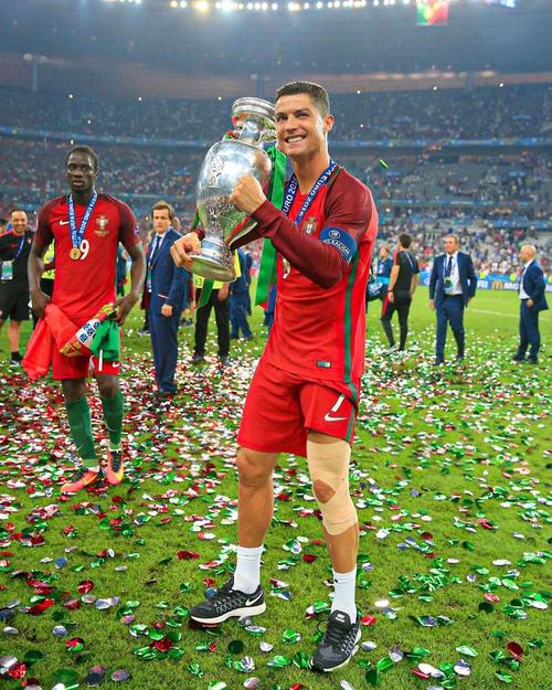 足球训练中必须避免的五个错误（足球训练必避的五大误区）