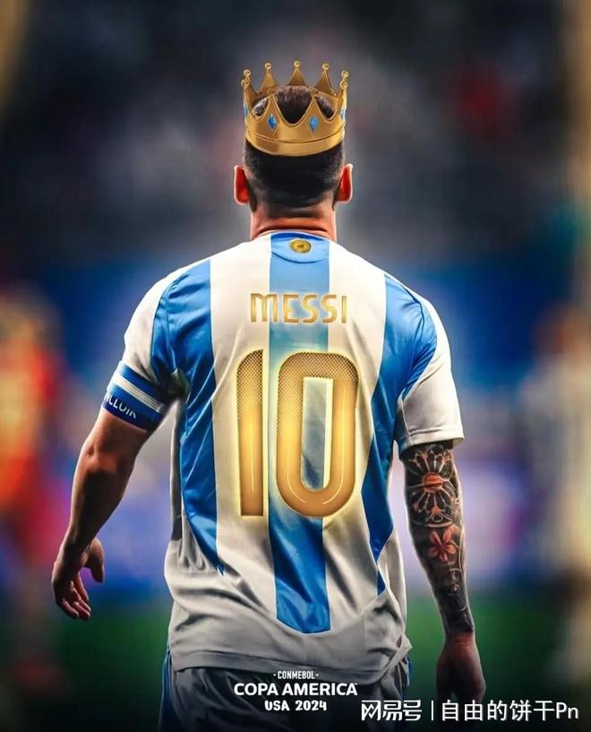 完成英格兰成年代表队首秀，夸安萨获赠纪念帽