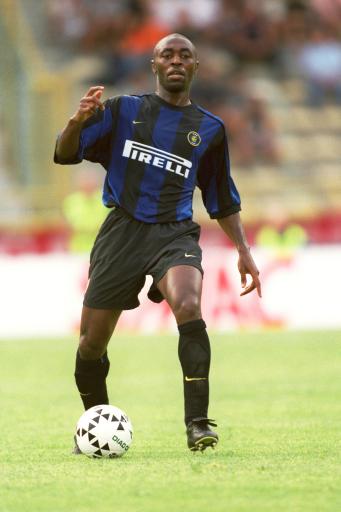 青岛vs深圳前瞻：深圳近4次战青岛皆败，新外援史密斯可期（青岛大战深圳前瞻：深圳近四战青岛尽墨，新外援史密斯值得期待）