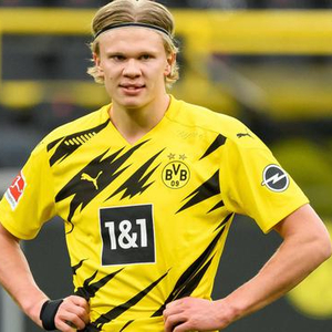 时隔两月破荒，“梅开二度”的霍伊伦还需枪口更稳（两月后破荒，霍伊伦梅开二度但机会把握仍待提升）