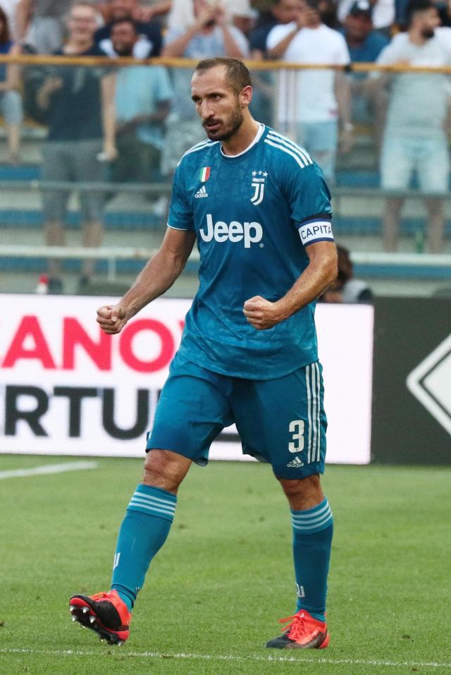 掘金约基奇三双末节爆发（约基奇砍下三双 末节带领掘金爆发）