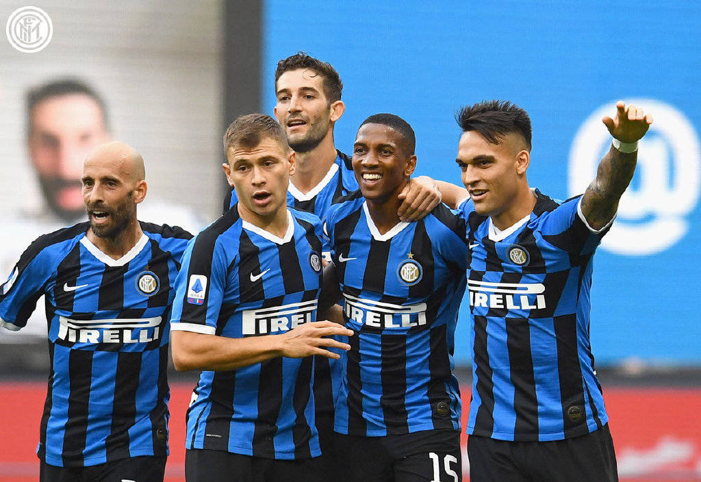 西甲联盟与皇家马德里的对峙：法律判决引发的足球风暴（法律裁决点燃足坛风暴：西甲联盟对垒皇马）