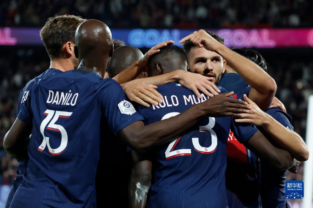 赛后情书：“斯坦福乔惨案”牢霍大专毕业，切尔西3比0巴萨（赛后快评：斯坦福桥再成话题，切尔西3比0巴萨，某球员迎来“大专毕业夜”）