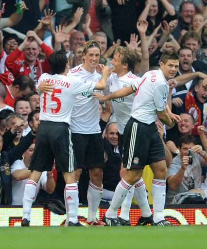 内马尔回应夜店传闻，坦言膝伤恢复艰难获心理援助