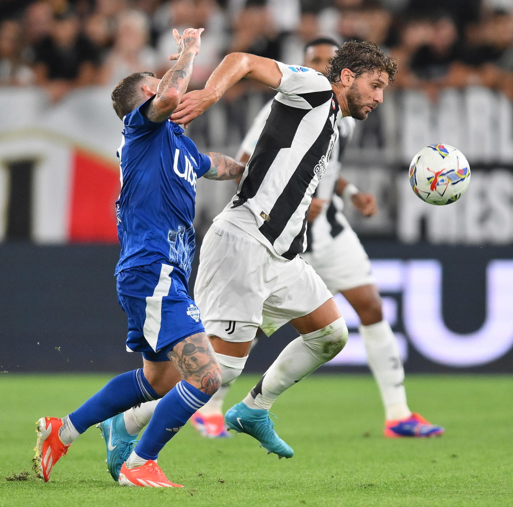 美媒：森林狼对欧文有意，爱德华兹本人支持这一举措（美媒：森林狼欲引进欧文，爱德华兹表示支持）