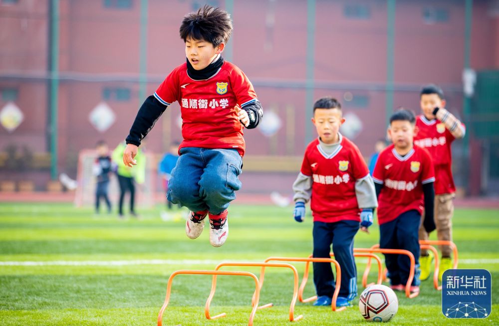 记者：小图拉姆没入选国米客战维罗纳名单，复出得等下周欧冠（记者：小图拉姆未入国米客战维罗纳名单，预计下周欧冠复出）