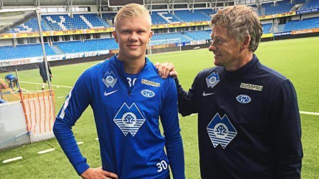 篮球湖人核心球员训练后状态良好