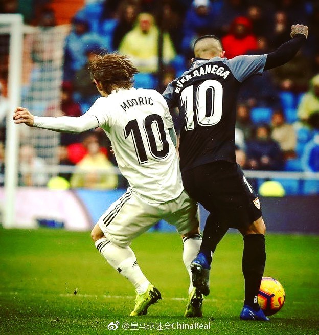 记者：李国旭参加国足主帅选聘不是秘密，一个多月前就在准备