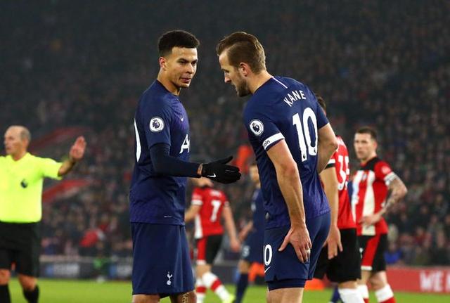 官方：津巴布韦中场里莫塔因紧急家庭事务无缘出战埃及（官方：因家庭突发情况，津巴布韦中场里莫塔将缺席对阵埃及）