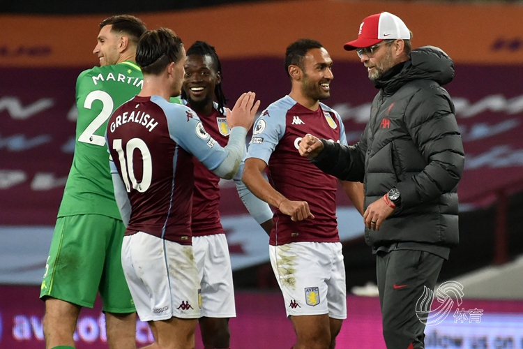 意媒：梅努是那不勒斯中场引援首选，备选方案包括弗拉泰西（意媒：那不勒斯锁定梅努为中场首选，弗拉泰西列为备选）