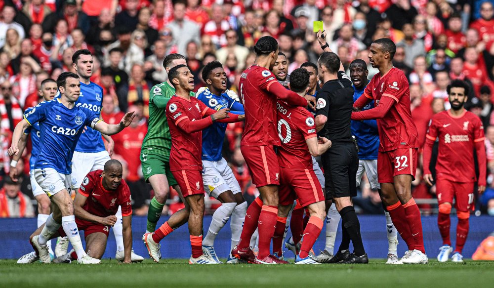 昔日上港03青训五虎！为何现在一个都没踢出来，两人还沦落中甲（上港03青训“五虎”为何集体沉寂：至今无一出头，两人已落至中甲）