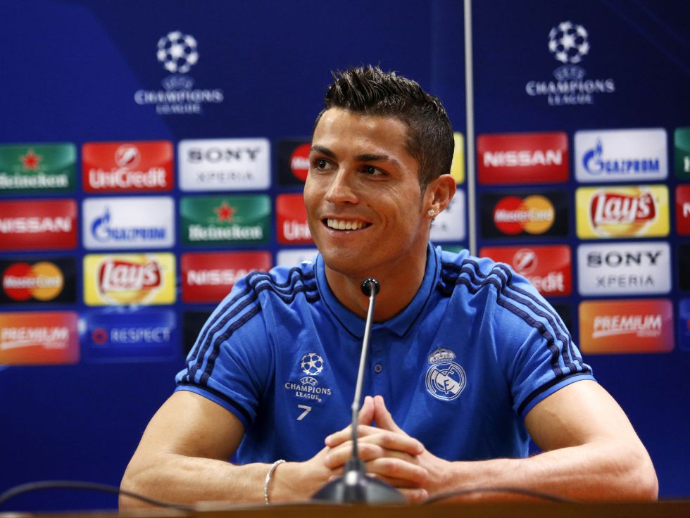 高开低走！哈登空砍23分11助&下半场仅8中1（开局强势后劲不足！哈登23分11助难救主，下半场8投仅1中）