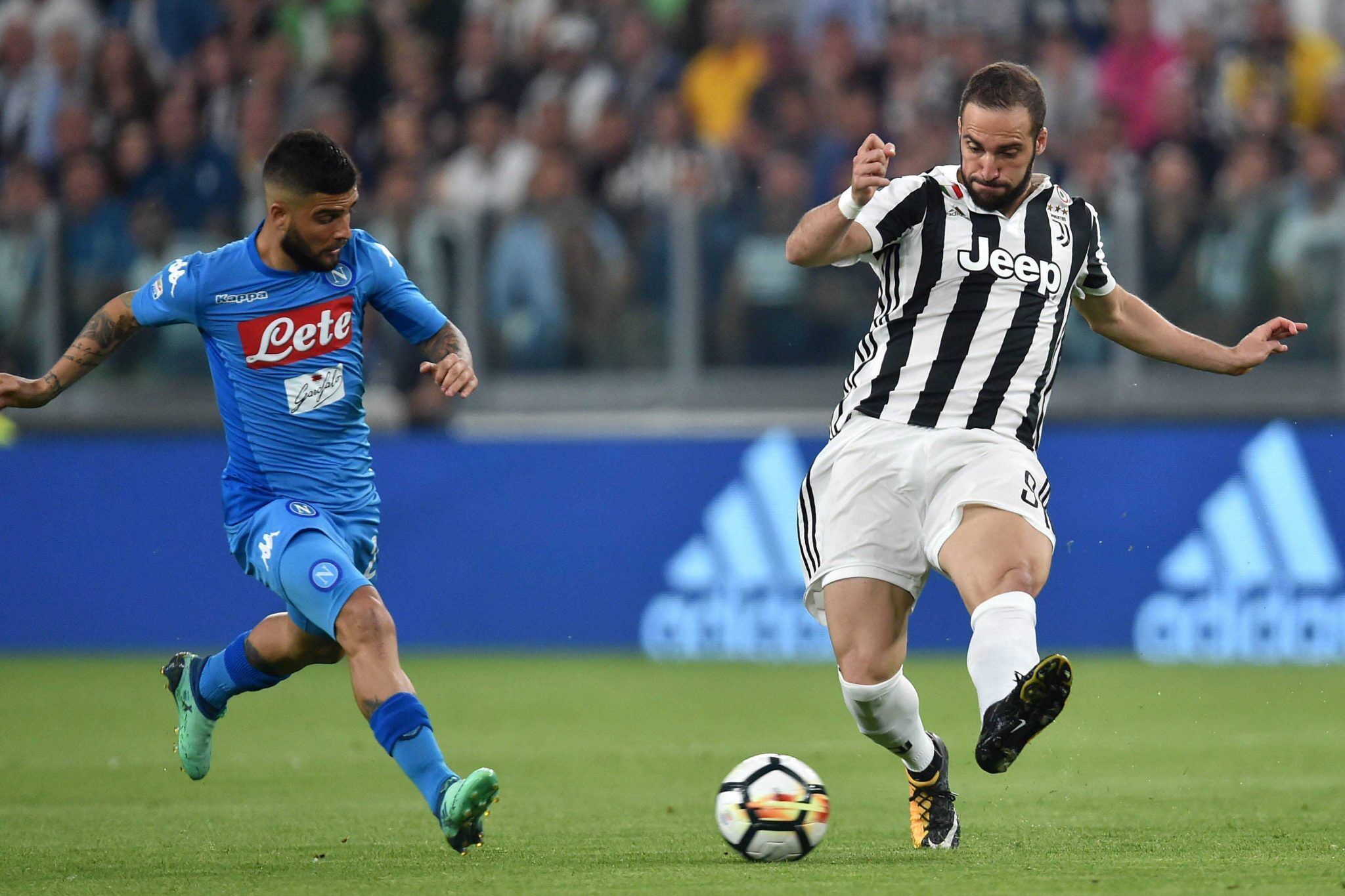 记者：艾纳维和科内排除韧带损伤，力争参加与那不勒斯榜首战（记者：艾纳维、科内无韧带伤，力争赶上对那不勒斯的榜首大战）