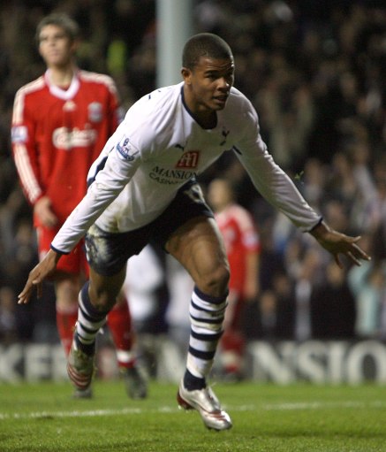 亚泰官方：寒潮来袭，长春亚泰队备战训练转至室内足球馆