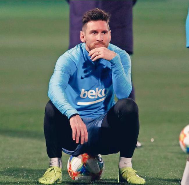 万项：距离理想中的球员还差很多；最后两场比赛不会放松（万项：离理想球员标准仍有不小差距，收官两战绝不松懈）