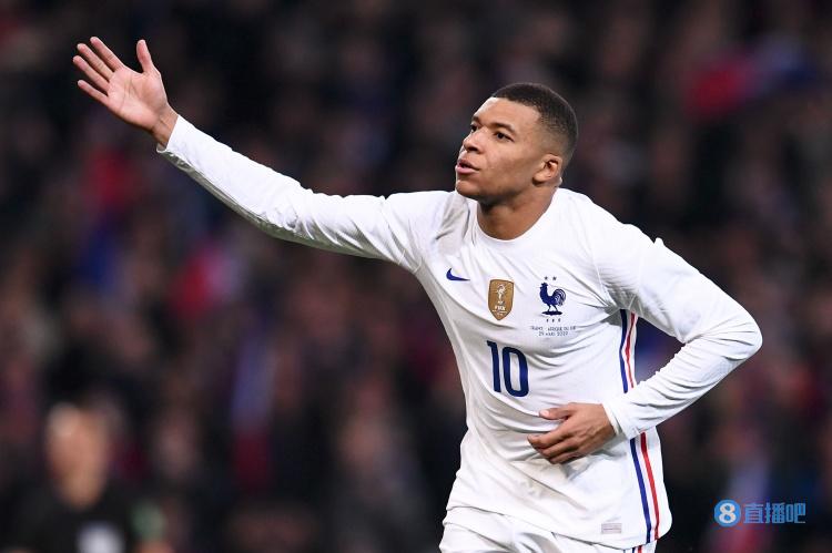 于帕：合同问题不会影响我；坎特让法国队的防守更有保障（于帕称合同问题无碍发挥，坎特让法国防线更稳固）