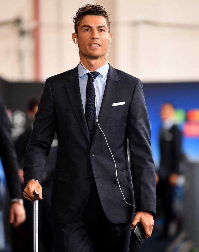 阿莱格里：明天肯定有人需要恢复，但替补的球员必须提供帮助（阿莱格里：明天有人需要休整，替补必须站出来贡献力量）